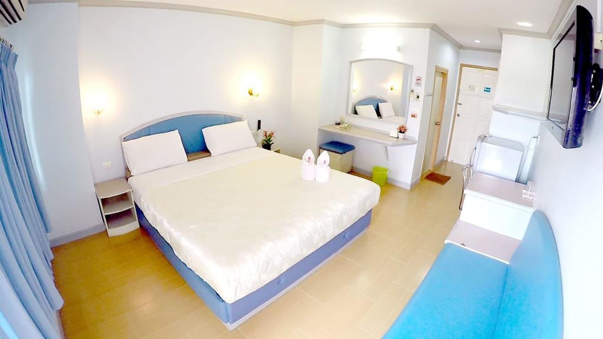 P.A. Place Hotel Nakhon Sawan Exterior photo